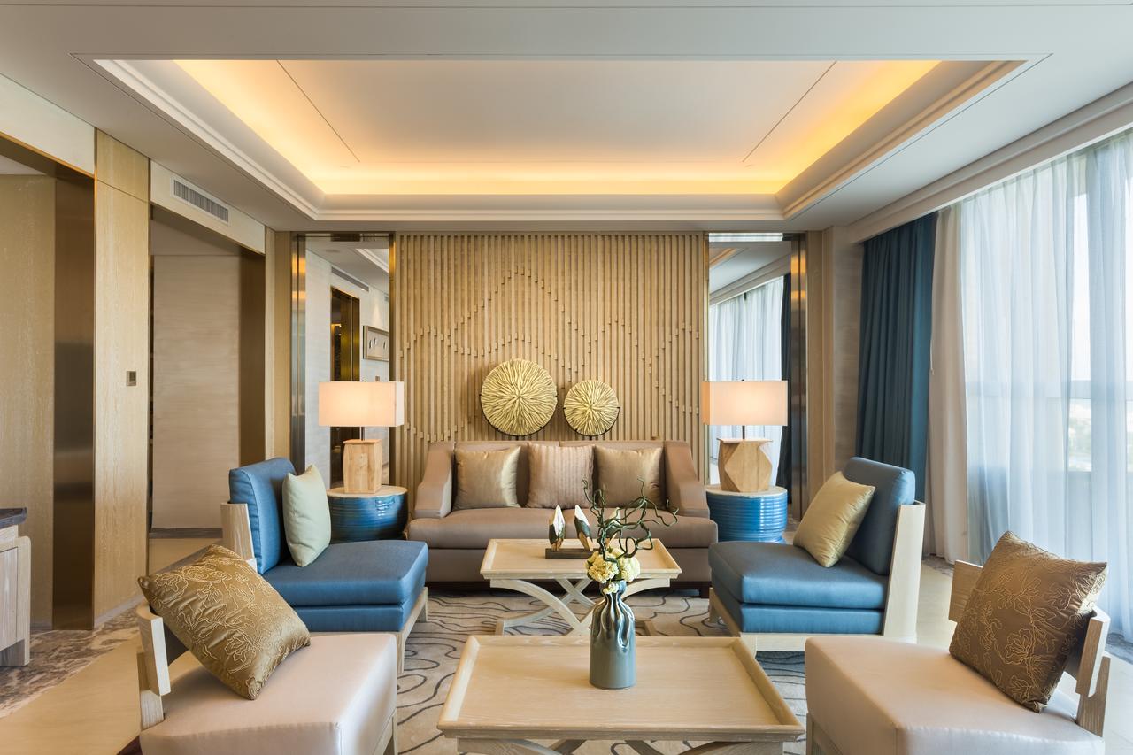 Grand New Century Hotel Санья Экстерьер фото
