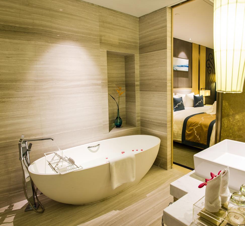 Grand New Century Hotel Санья Экстерьер фото