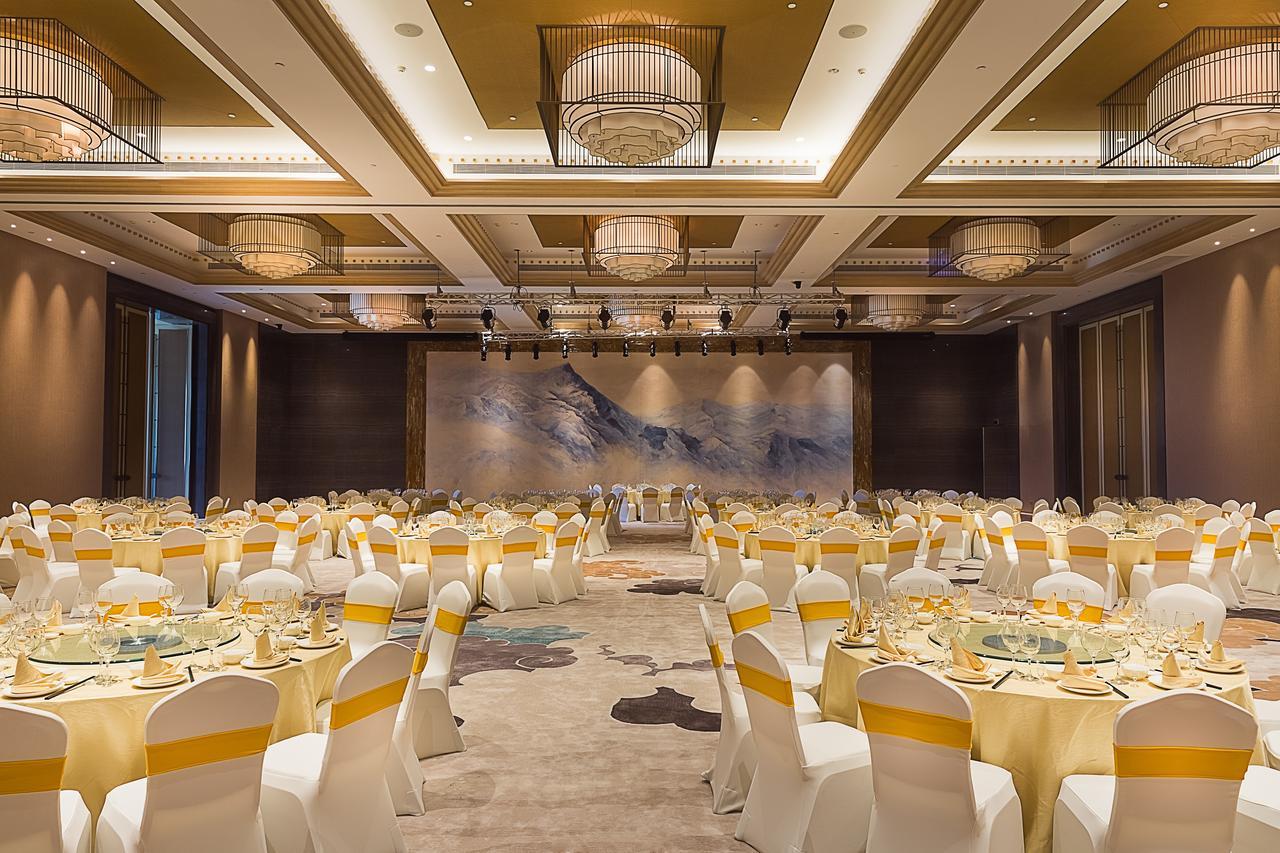 Grand New Century Hotel Санья Экстерьер фото