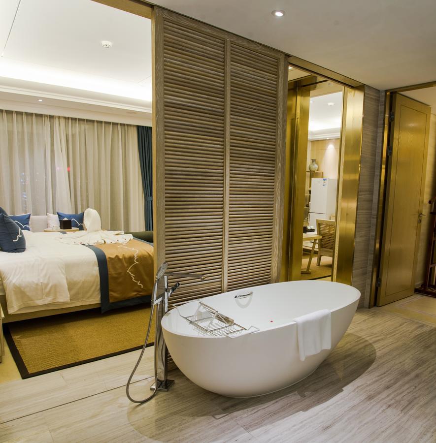 Grand New Century Hotel Санья Экстерьер фото