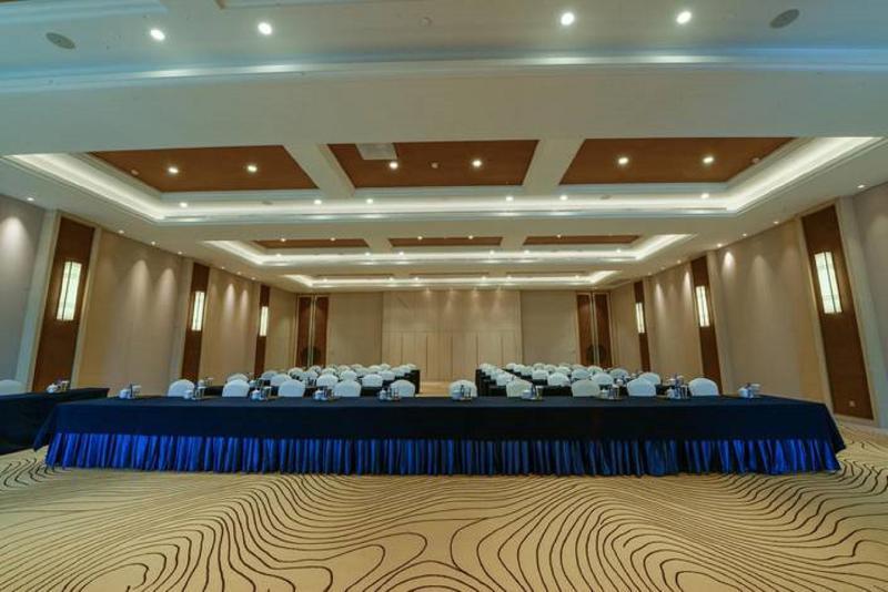 Grand New Century Hotel Санья Экстерьер фото